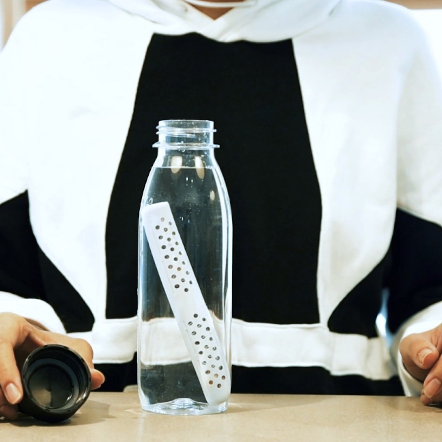 お手軽】水素水をいつでもどこでも。マイボトルにスティックを入れる